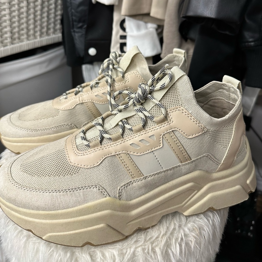 H&M Beige/Tan Sneakers